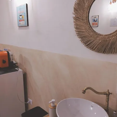 Il Castello Nocleg ze śniadaniem Bari