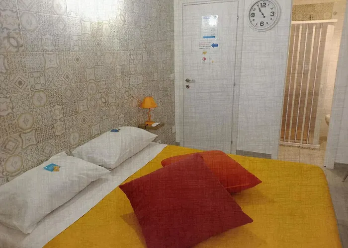 Il Castello 3* باري